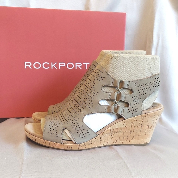 Rockport Cobb Hill Shoes, Size Wide, Nubuck Leather Suede w